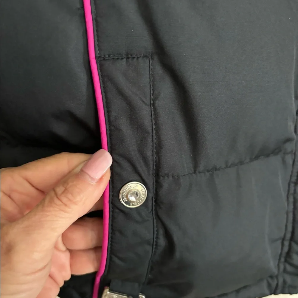 ZEROXPOSUR. Super cute girls puffer vest with a‎ little bling.